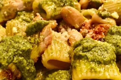 RIGATONI WITH PESTO, CANNELLINI BEANS & LEMON CHICKEN