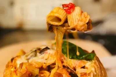 SPICY CHEESY VEGGIE PASTA BREAD BOWL BAKE (THE PATTY J)